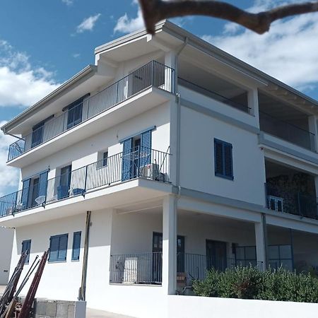 Casa Vacanze Il Mirto บารีซาร์โด ภายนอก รูปภาพ